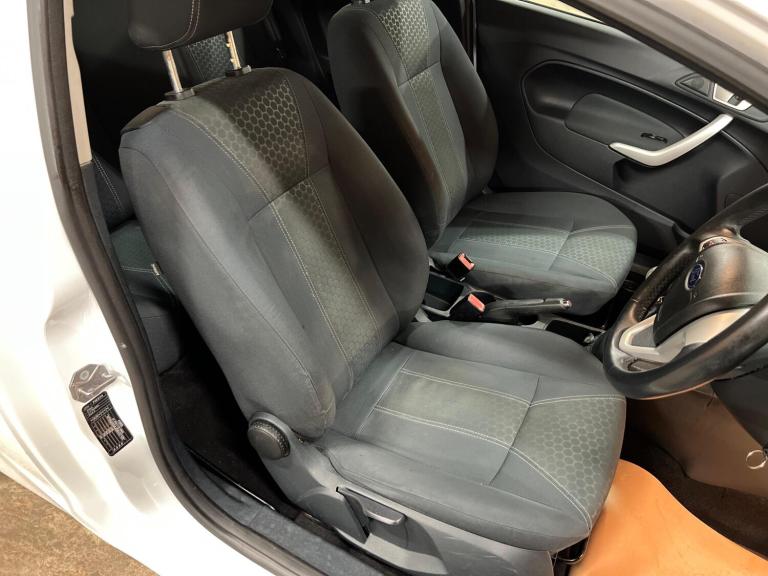 2011 Ford Fiesta 1.4 Zetec 3dr HATCHBACK PETROL Manual