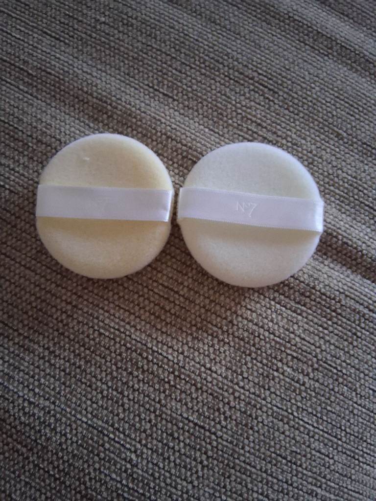 Two New Make-up Powder Puffs