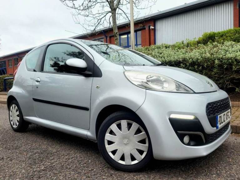2012/12 PEUGEOT 107 1.0 ACTIVE 20 POUND TAX clio corsa polo c2 c3 aygo C1 207 colt