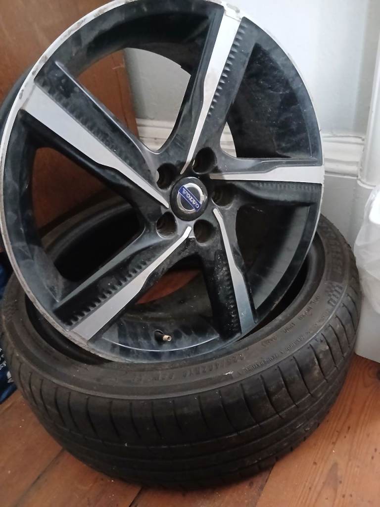 Alloy and tyre 18inch 