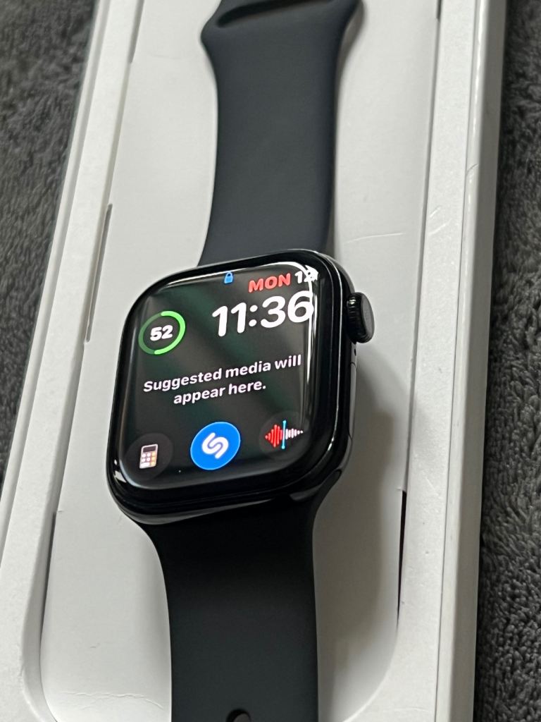 Apple Watch Series 10 | 42mm | GPS + 4G Cellular 