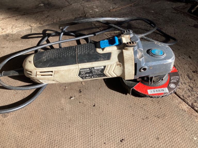 Mac Allister MSAG750 Angle Grinder 240v 750W 115mm