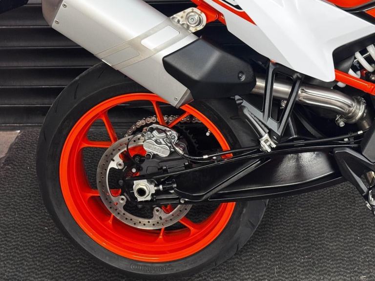 2024 KTM 890  SMT Tech Pack-Htd Grips-Exhaust Link Pipe