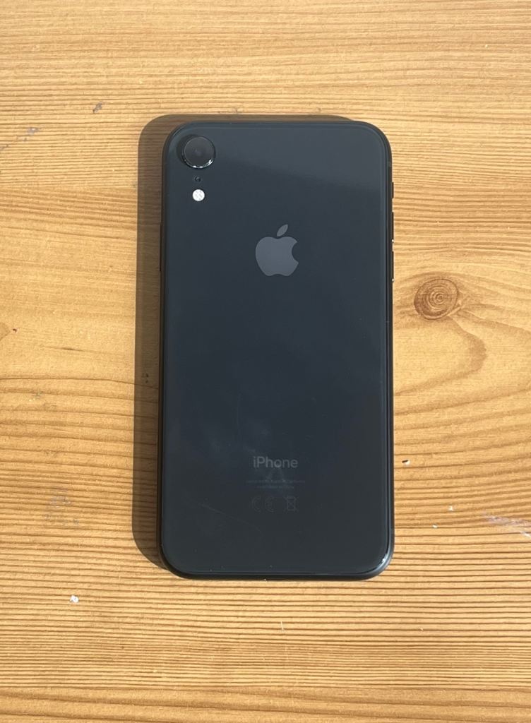 iPhone XR - 64 GB