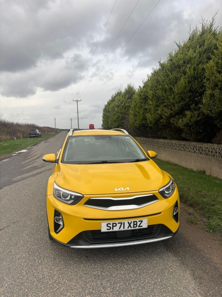 2021 21 Kia Stonic 2 1.0 Petrol Yellow 5 Door MOT 09/26 1 Owner.