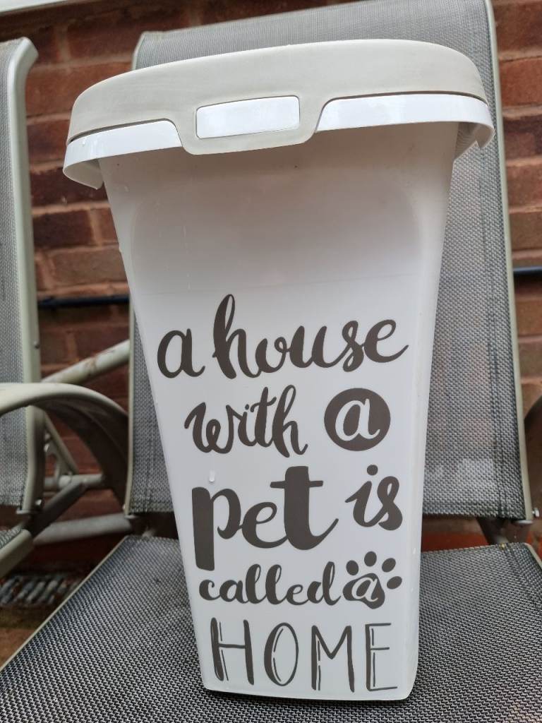 Dog food storage container