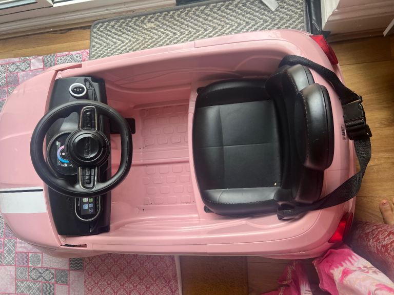 Kids electric car