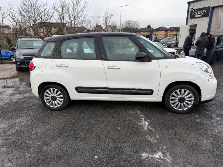 2013(63) Fiat 500L MPV 1.4 Petrol 95,000 Miles MOT'd 25/3/26 , White with black Roof A