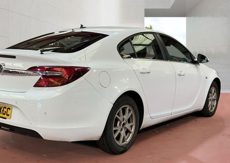 2014 - DIESEL- £20 TAX - VAUXHALL INSIGNIA 2.0 CDTI ecoFLEX *MOT-1 YEAR *like ford mondeo mazda 6