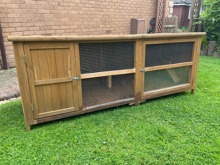 Large 6’4” Rabbit or Guinea Pig Hutch (can deliver) + Extras. Really Good Condition 