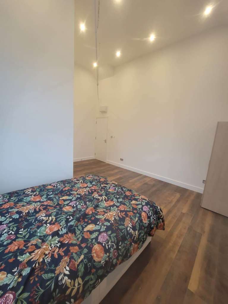 HMO Studio to Rent in Queens Park Area, (W10 4LG) DSS welcome (over 35 years)