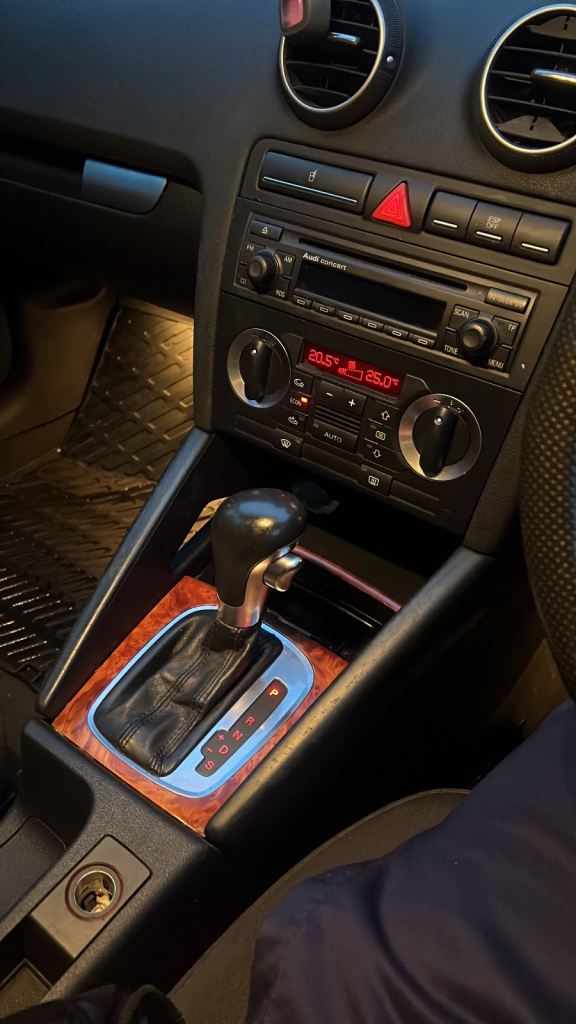 Cheap Automatic Car starts and drives long MOT