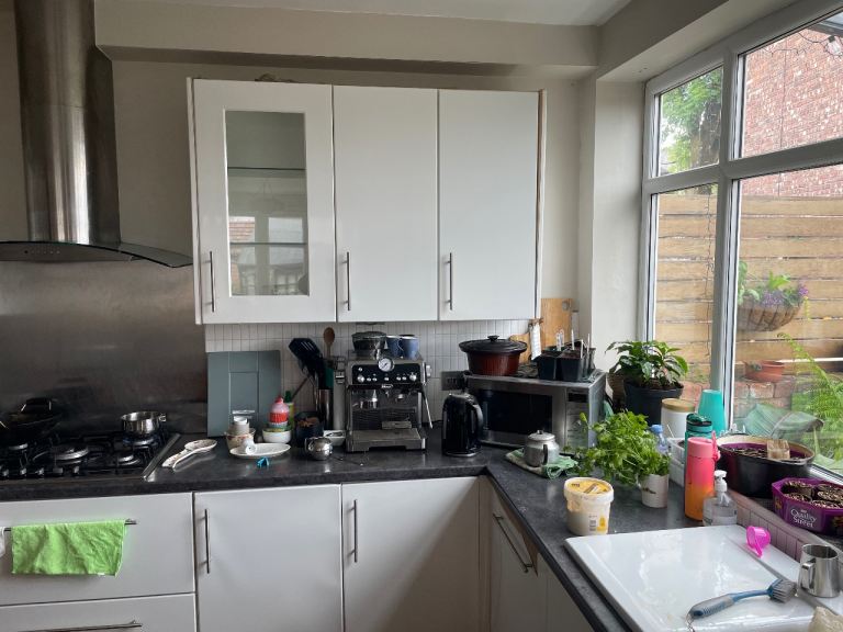 White Kitchen Wall Units with Glass Doors