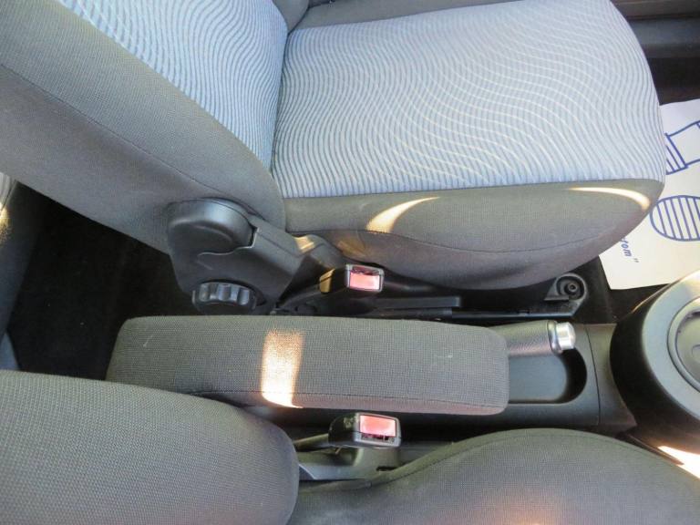 FORD FUSION 1.6 Zetec 5dr 2009