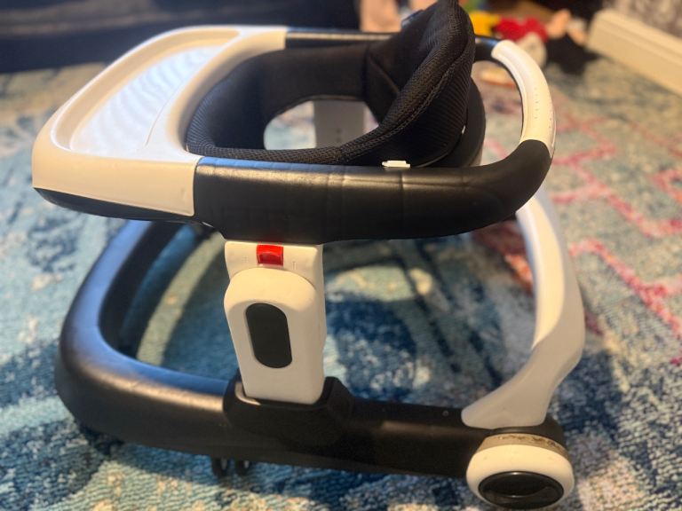 Baby Walker – Adjustable Height – Foldable – £15 – Emergency Sale