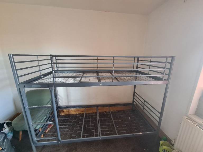 Bunk beds 