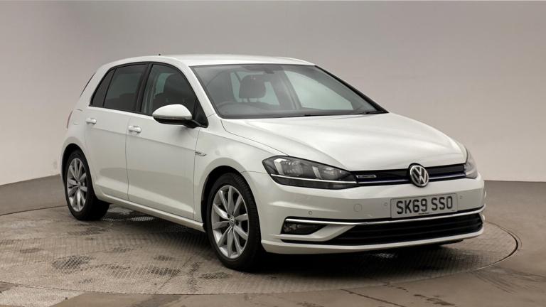 VOLKSWAGEN GOLF 1.5 TSI EVO GT 5dr Man, petrol, white + lovely spec 2019