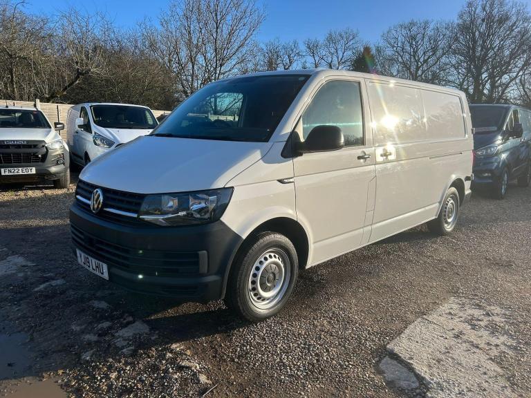 2019 Volkswagen Transporter 2.0 TDI T30 BlueMotion Tech Startline FWD LWB Euro 6 (s/s) 5dr PANEL ...