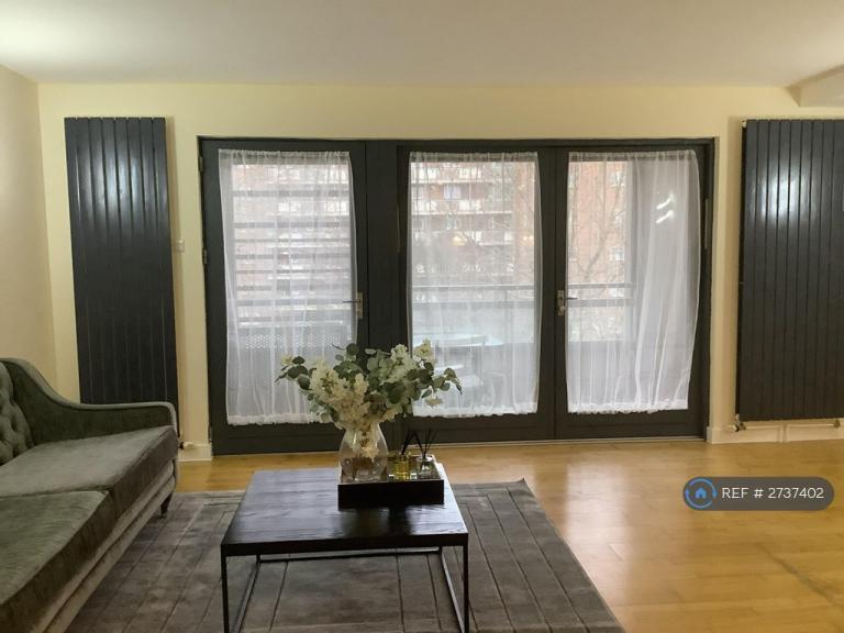 2 bedroom flat in Whitechapel, London, E1 (2 bed) (#2737402)