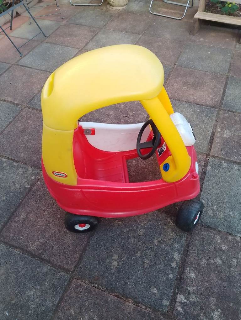 Little tikes cozy coupe 