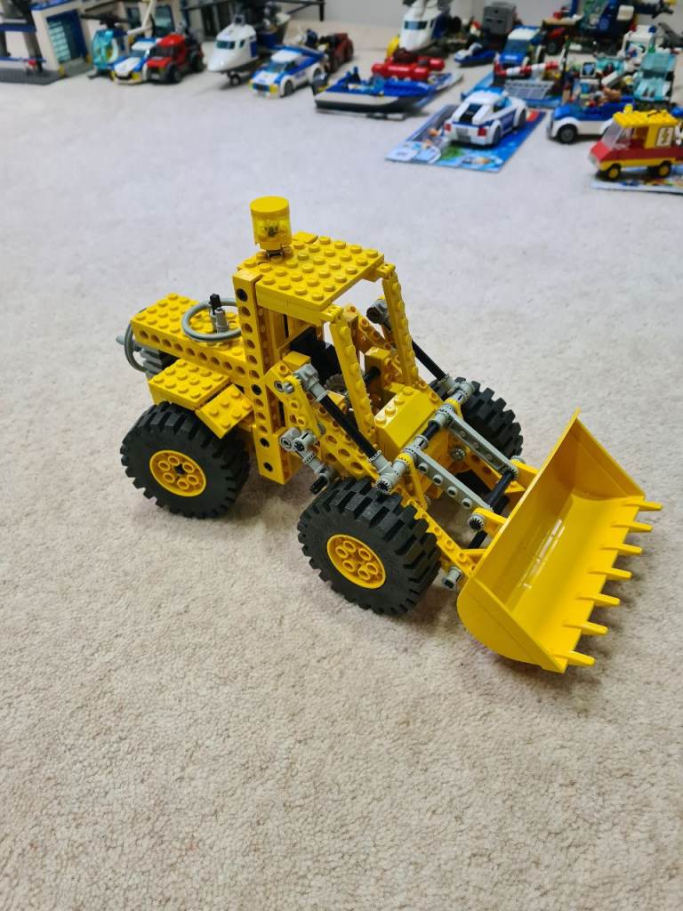 LEGO 8853 Technic Excavator