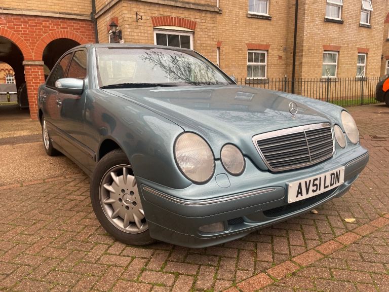 2001 Mercedes-Benz E240 Elegance Auto One Owner Full Service History(19 Stamps) MOT Oct ULEZ FREE