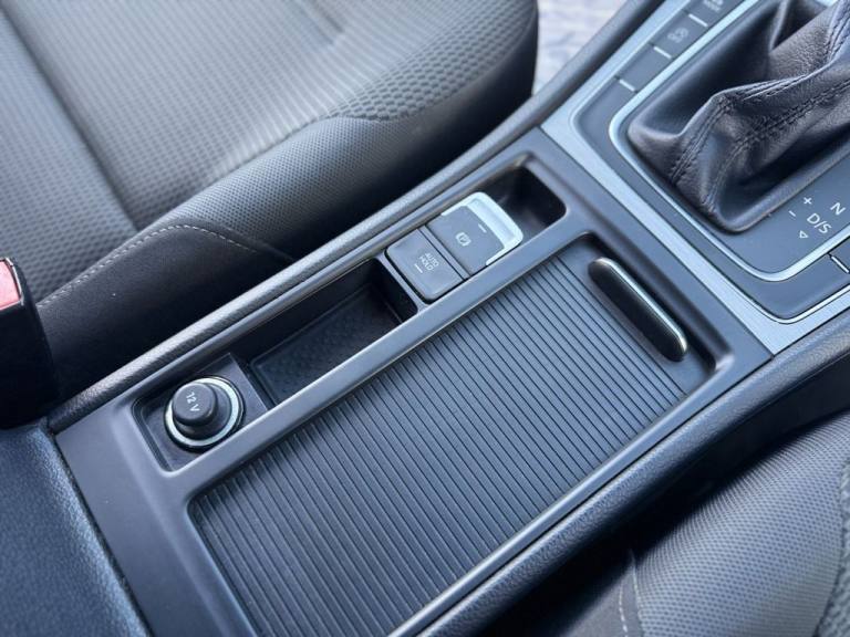 2016 Volkswagen Golf 1.4 TSI BlueMotion Tech Match Edition Hatchback 5dr Petrol DSG Euro 6 (s/s) ...