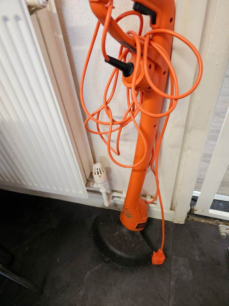 Black and decker strimmer 