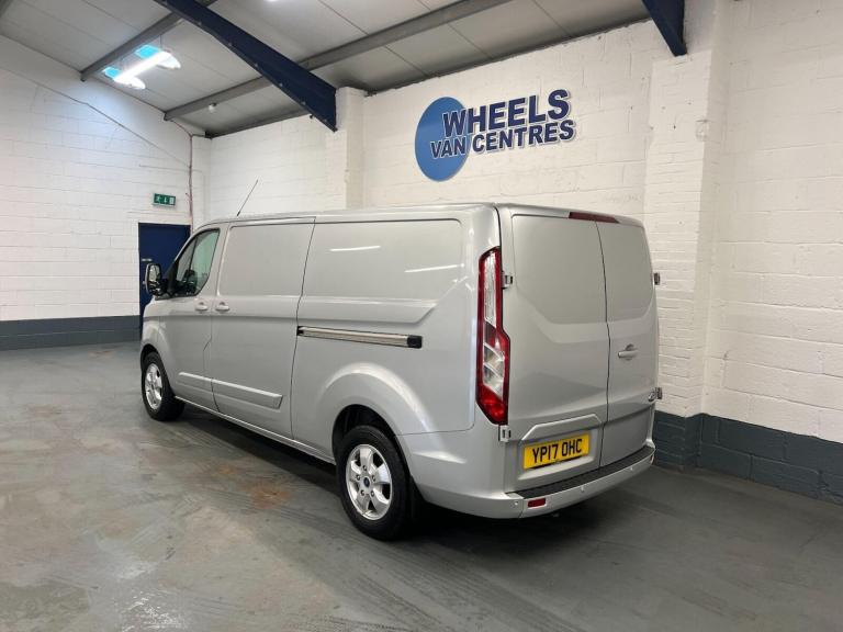 2017 Ford Transit Custom Transit Custom 2.0 TDCi 290 Limited Panel Van 5dr Diesel Manual L2 H1 (1...