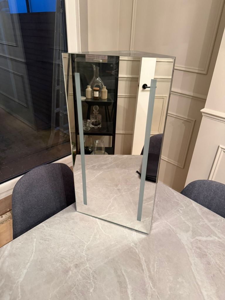 Corner bathroom mirror storage