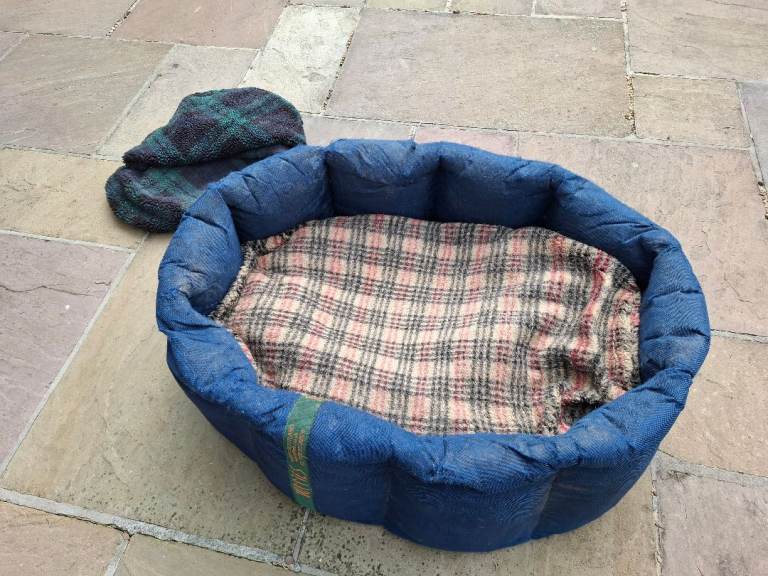 Tuffies Durasoft Dog Nest - low price for cash collection Nr Keighley & Halifax