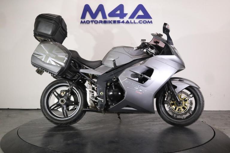 TRIUMPH SPRINT ST 1050 2008