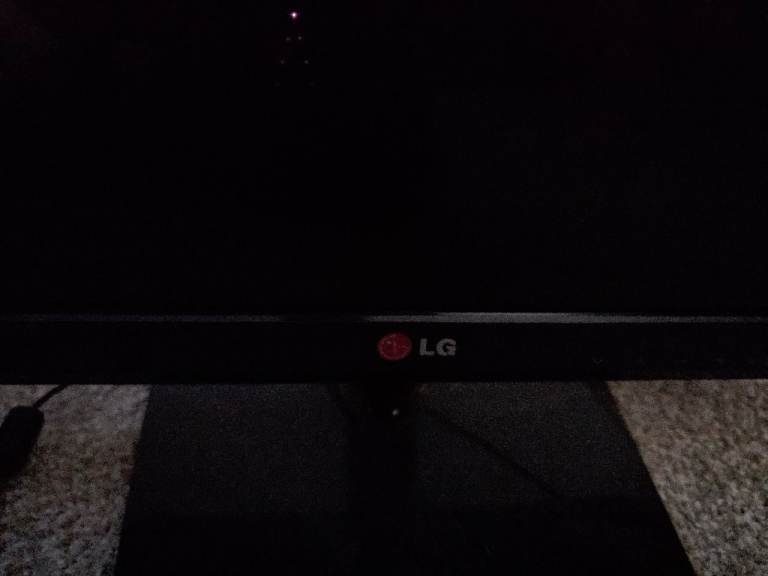 21" LG TV