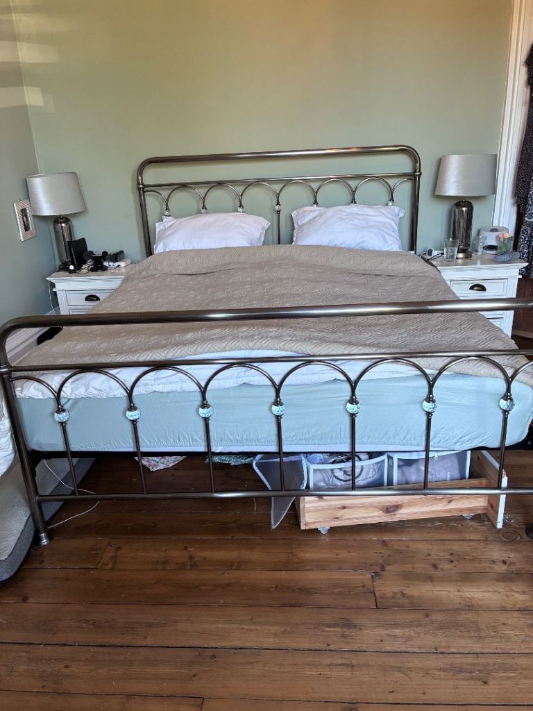 Metal Frame Superking bed