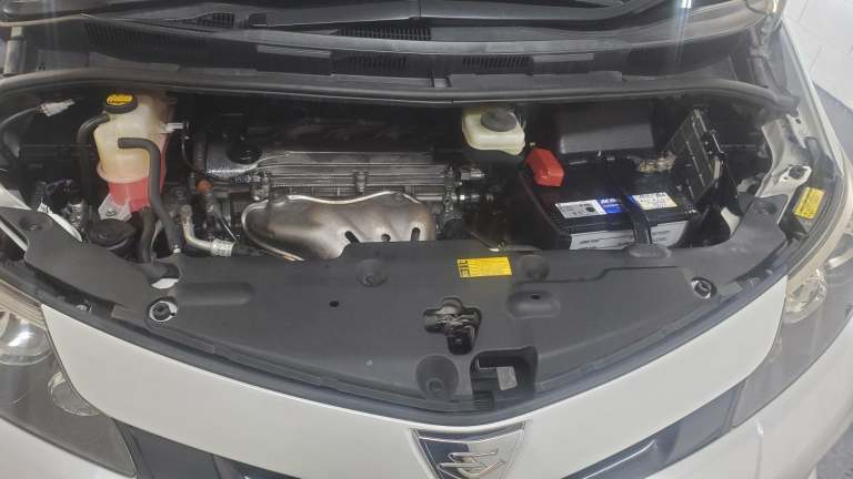 toyota toyota estima 2.4 automatic 7 seater fresh japanese import 2012 