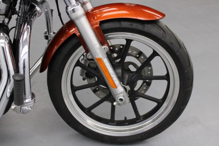 2014 Harley-Davidson XL883L Sportster Super Low in Custom Burnt Orange Flake
