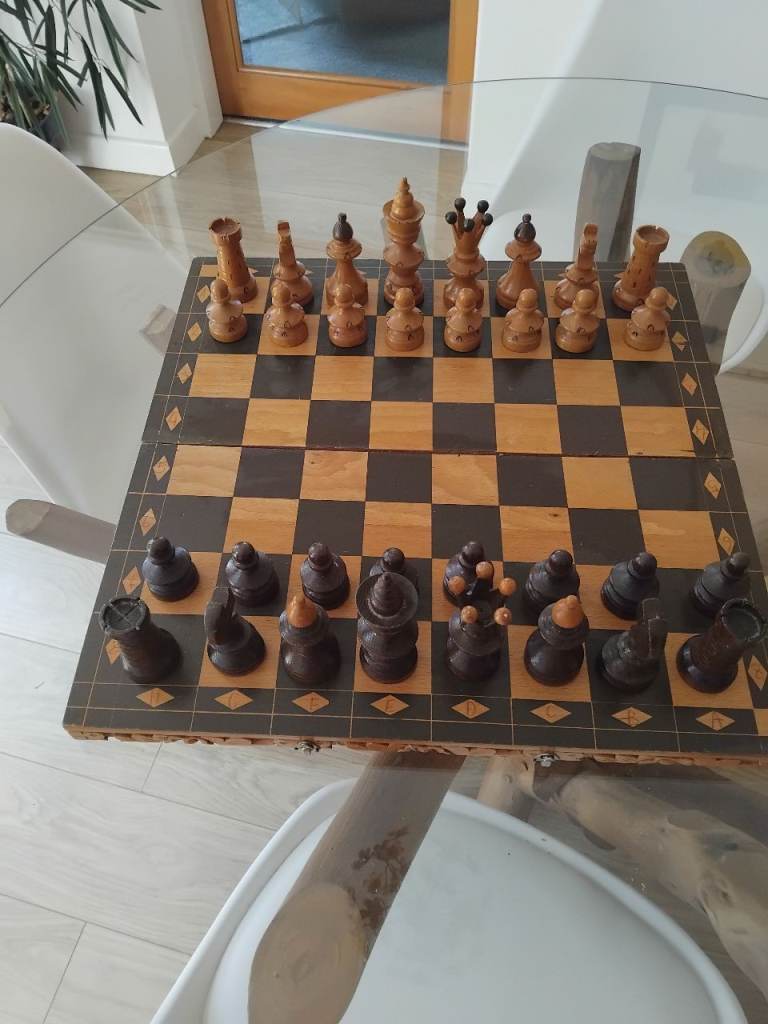 Wooden Chess Set – Complete, Good Condition