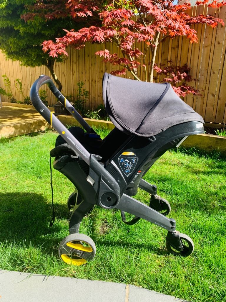 Doona Pushchair Carseat Combo + Raincover + 360 Sunshade