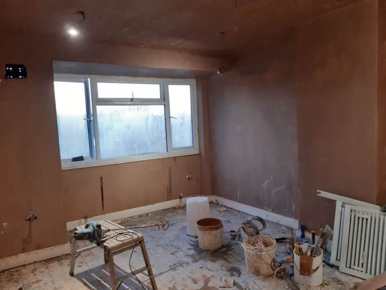 07-448=-743-=772=Birmingham City Centre,Plasterer,Carpenter,Tiler,Garden,Bricklayer,Kitchen fitter