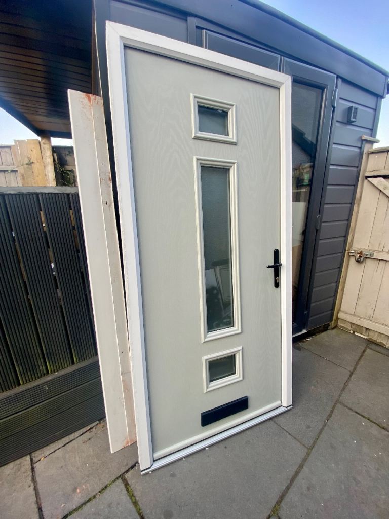Contemporary composite door 