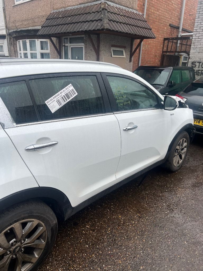Kia sportage 2014 for parts 