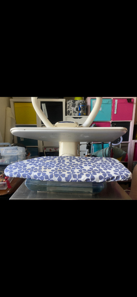 Steam iron press