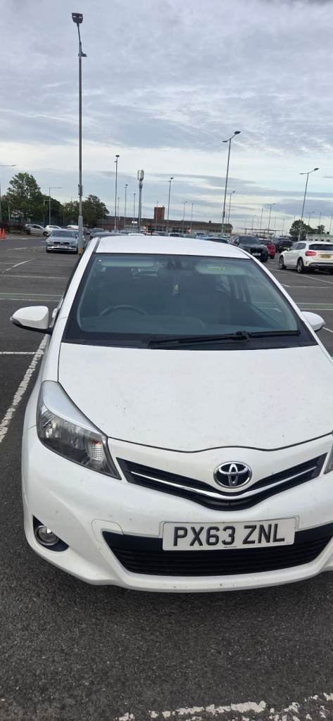 Toyota, YARIS, Hatchback, 2014, Manual, 998 (cc), 3 doors