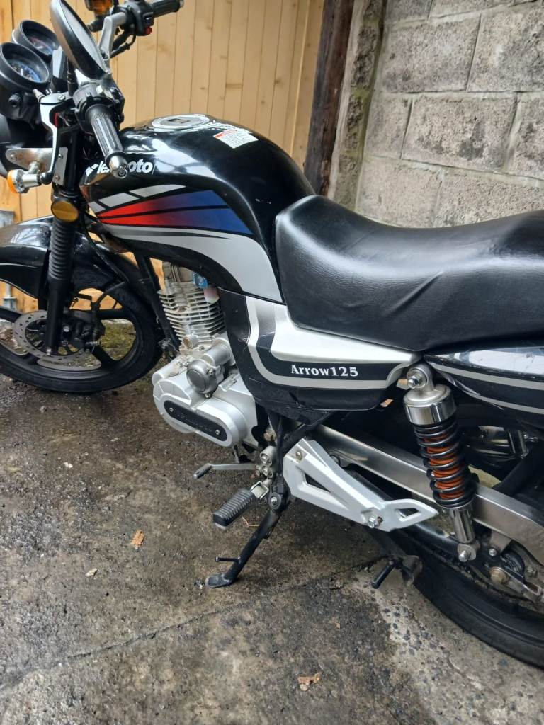 Lexmoto, ARROW, 2013, 124 (cc)