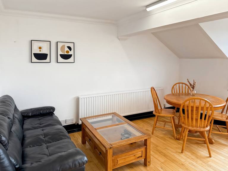 Norwich - NR1 1RY \ Ready-to-Use Office Space with 5 Desks