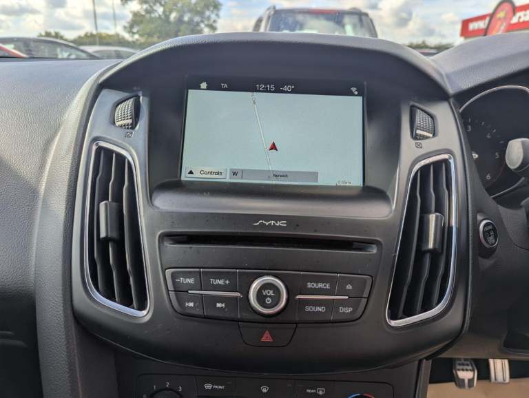 FORD FOCUS 1.5 ST-LINE DIESEL VERY GOOD CONDITION NEW CAMBELT KIT SERVICE MOT