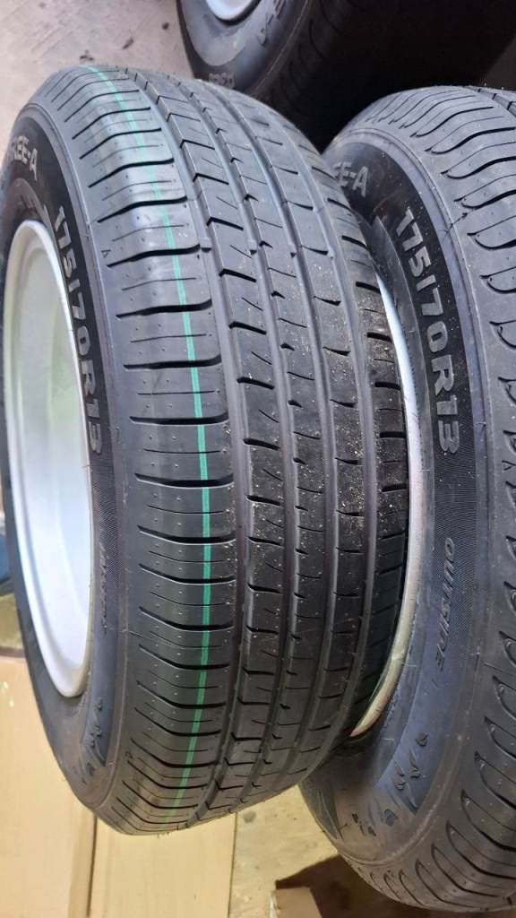 5x alloy wheels and tyres