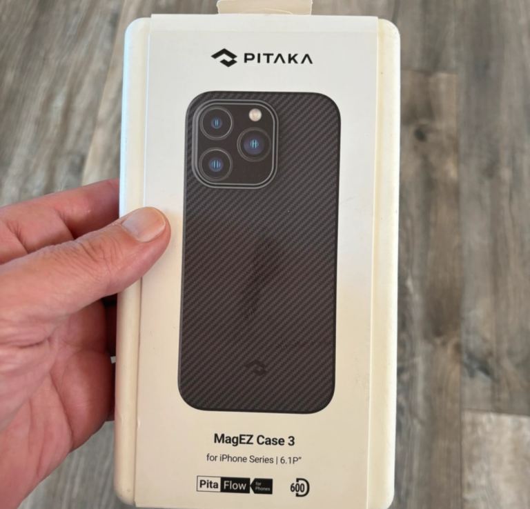 Pitaka Apple iPhone 14 Pro Case – MagSafe, ultra-slim & lightweight, Genuine New