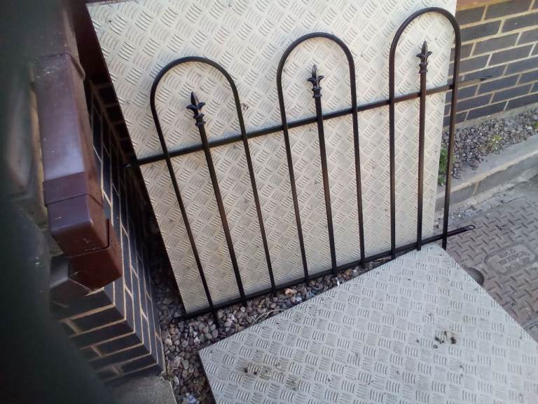 Decorative Metal Garden Gate/Fence Panel - Black