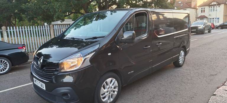 Renault TRAFIC 2017 LWB ulez free 99k 1.6d